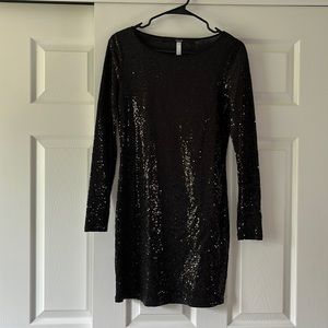 Sexy Long Sleeve Black Sequin Dress- Kenzie S. New been worn!